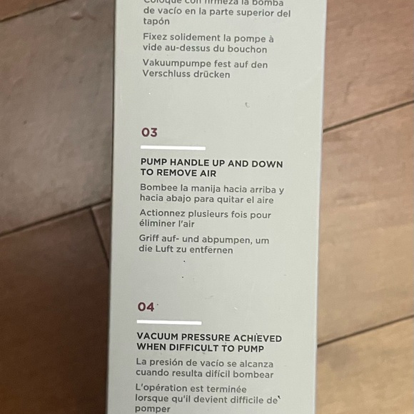 Rabbit Stainless Steel Wine Preserver - Picture 7 of 7